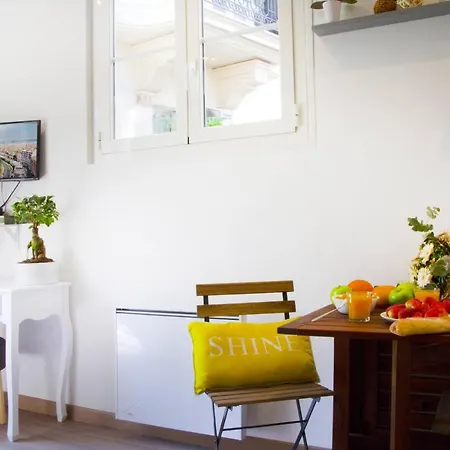 Le Refuge Avec Terrasse Et Jardin, En Plein Centre-ville, Gare 5 Minutes A Pieds Nice