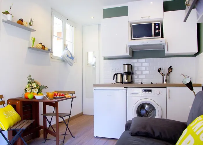 Apartment Le Refuge Avec Terrasse Et Jardin, En Plein Centre-ville, Gare 5 Minutes A Pieds *